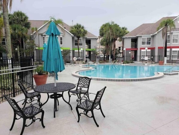 Outdoor pool, a heated pool
