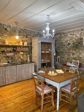 Cottage, Multiple Beds | Dining - Holiday House Prodromos (Prodromos)