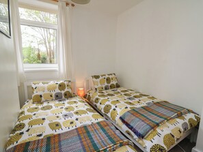 2 bedrooms, individually decorated, individually furnished, free WiFi - Rowan Cottage (Builth Wells)