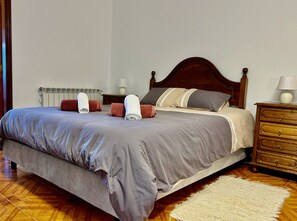 Standard Villa, 1 Queen Bed with Sofa bed, Non Smoking, Patio (OUTEIRO 99-1) | Premium bedding, down duvets, in-room safe, blackout curtains - Casa Outeiro 99 Paredes de Coura (Paredes de Coura)