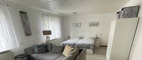 Wifi gratis y ropa de cama