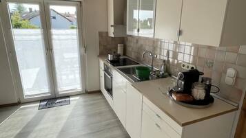 Fridge, oven, dishwasher, toaster