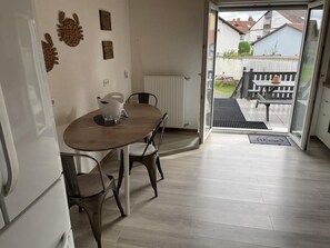 تناول الطعام