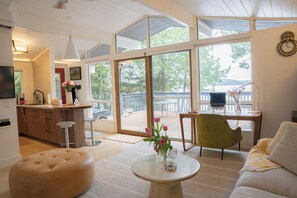 Fernseher, Kamin, Streaming-Dienste