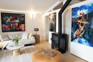 Fernseher, Kamin, Streaming-Dienste