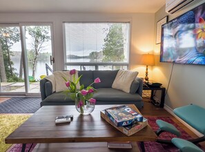 Fernseher, Kamin, Streaming-Dienste