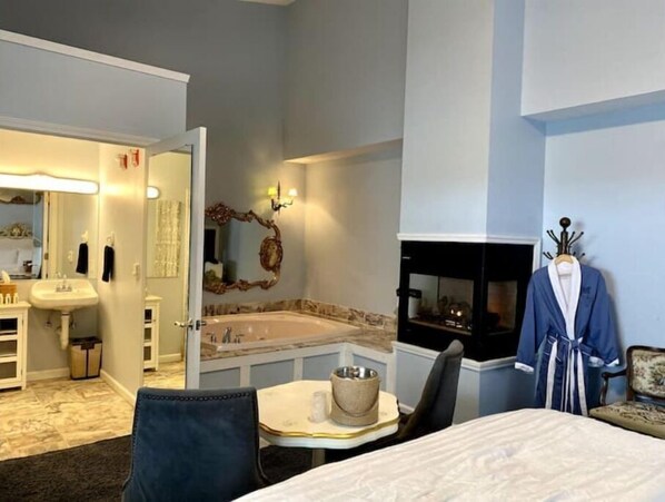 5 chambres, fer et planche à repasser, Wi-Fi, draps fournis