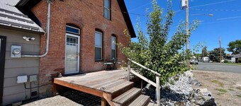 Brick House, Historic Gem!