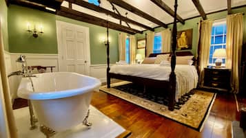 Romantic Room | 1 bedroom, premium bedding, memory foam beds, individually decorated