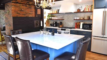 Family Suite | Private kitchen