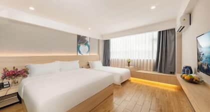 Oubosi Hotel (Qingyuan Gulongxia Qingxin Pedestrian Street)