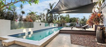 Pearl Paradise Tropical Oasis with Ocean Views