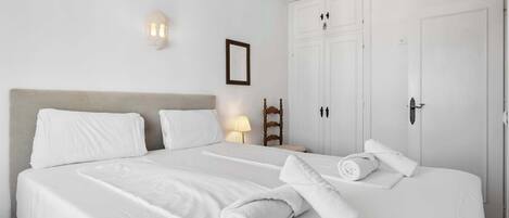2 habitaciones, tabla de planchar con plancha y wifi gratis