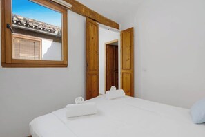 2 habitaciones, tabla de planchar con plancha y wifi gratis 