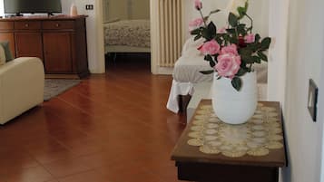 1 chambre, fer et planche Ă  repasser, Wi-Fi, draps fournis