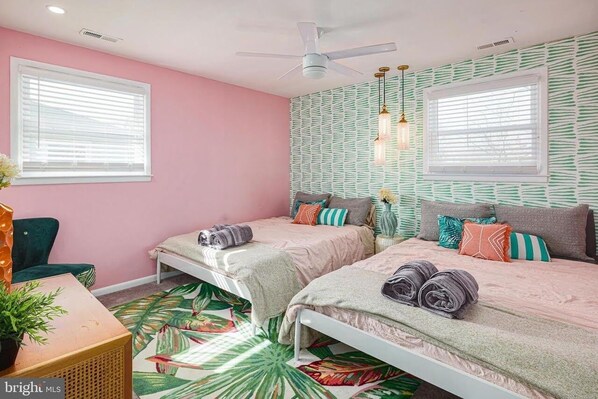 3 bedrooms, free WiFi, bed sheets