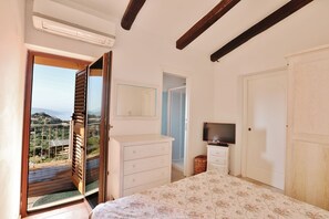 2 chambres, fer et planche à repasser, lit parapluie, Wi-Fi