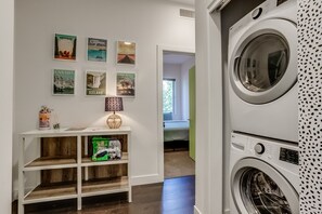 Interior - Jungle House: 2 Bed Condo w/parking & Patio (Denver)
