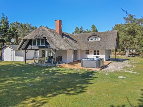 "Terne" - 1.2km from the sea by Interhome