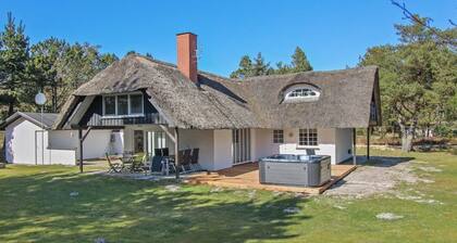 "Terne" - 1.2km from the sea by Interhome