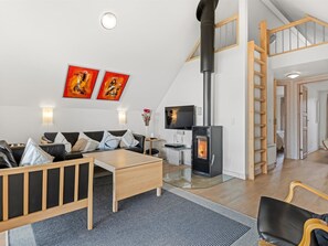 TV, fireplace, DVD player - "Henrietta" - 3.5km from the sea by Interhome (Rømø)
