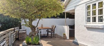 "Tameka" - 10m to the inlet by Interhome