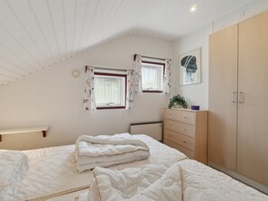 3 bedrooms, WiFi