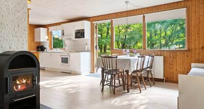 "Joske" - 250m from the sea by Interhome