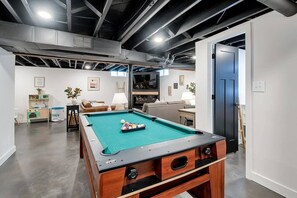 Game room - Opulent Oasis - Spa! Fire Pit! 3 Kings! Pool Table! Kids Area! (Wichita)
