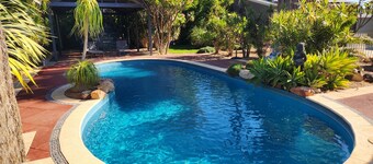 Haven Studio Hideaway near Airport