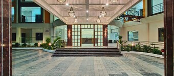 Golden Chariot Hotel Daman