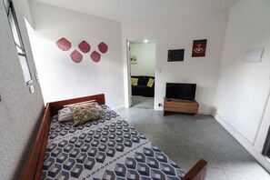 Luxe appartement | Woonkamer | Een ledtelevisie