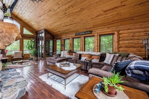 Smart TV, fireplace, video games, offices