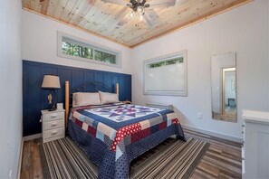 2 bedrooms, iron/ironing board, travel crib, free WiFi