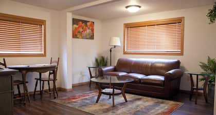 A Place of Refreshment at the Edge of Downtown