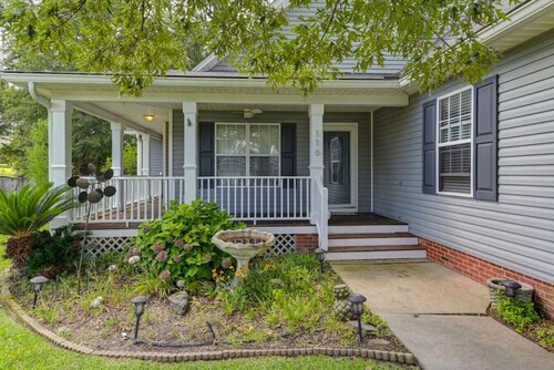 Spacious 4BR with Loft Bedroom