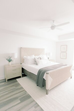 3 bedrooms, iron/ironing board, WiFi, bed sheets