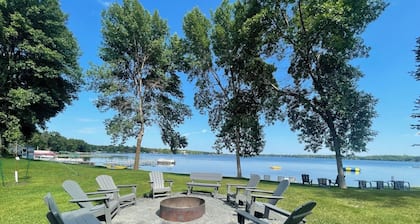 Guest House at Geneva Beach Resort - Views of Lake Geneva