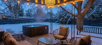 Hot Tub ~ Media Room ~ Game Room ~ USU .4 miles