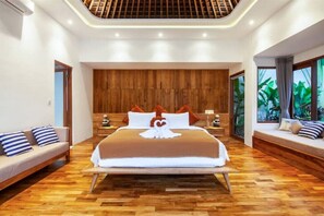 4 bedrooms, WiFi - Villa Seminyak 4BR 5 min to Beach/Potatohead+Chef (Kuta Selatan)