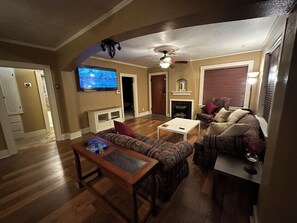 Smart-TV, Kamin