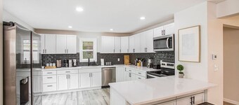 Spacious & Updated Getaway! Pool & Hot Tub 10 Beds