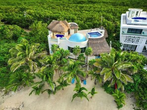 Exterior - Gorgeous Oceanfront Villa w/ Private Pool & Dock (Tulum)