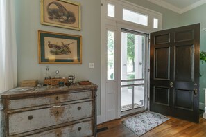 Interior - 1883 Colonial Revival Historical Renovation  (Mount Pleasant)