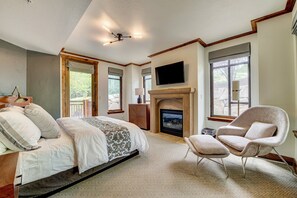 3 Schlafzimmer, Schreibtisch, Bügeleisen/Bügelbrett, kostenloses WLAN