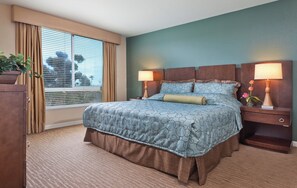 2 Schlafzimmer, Schreibtisch, Bügeleisen/Bügelbrett, WLAN