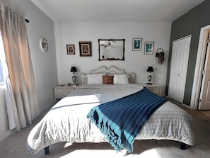 3 chambres, fer et planche à repasser, Wi-Fi gratuit, draps fournis