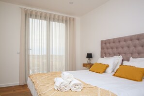 1 bedroom, internet, bed sheets