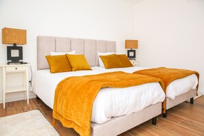 1 quarto, acesso à internet, roupa de cama