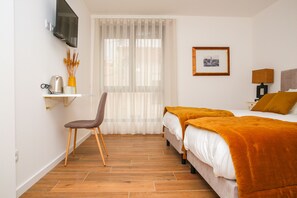 1 bedroom, internet, bed sheets